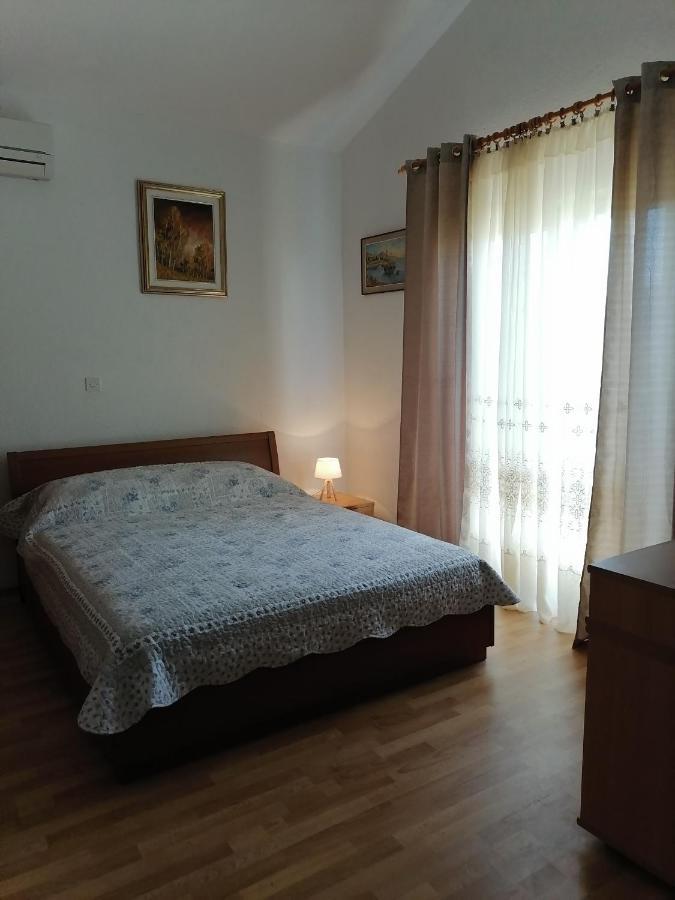Apartments Vedrana ราชานิ ภายนอก รูปภาพ